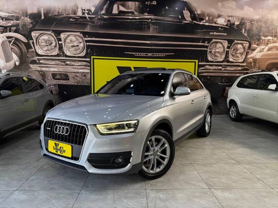 AUDI Q3 2.0 TFSI AMBIENTE QUATTRO 4P GASOLINA S TRONIC